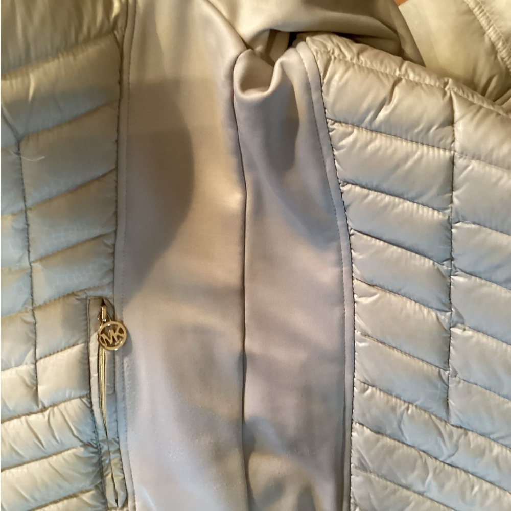 MICHAEL Michael Kors Down Puffer Hooded Jacket - Picture 3 of 5
